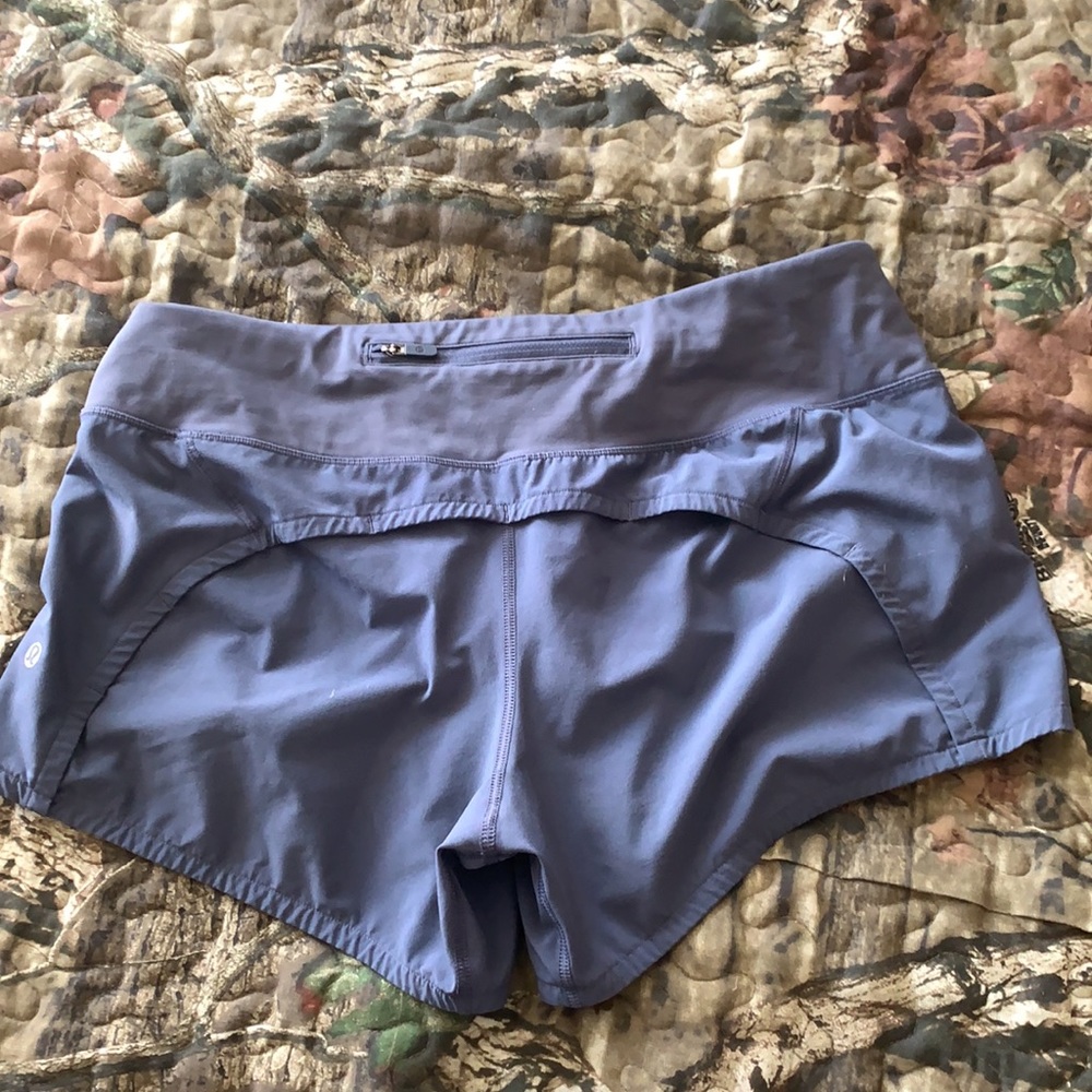 Speed Up shorts in Graphite Grey size 8, 4”